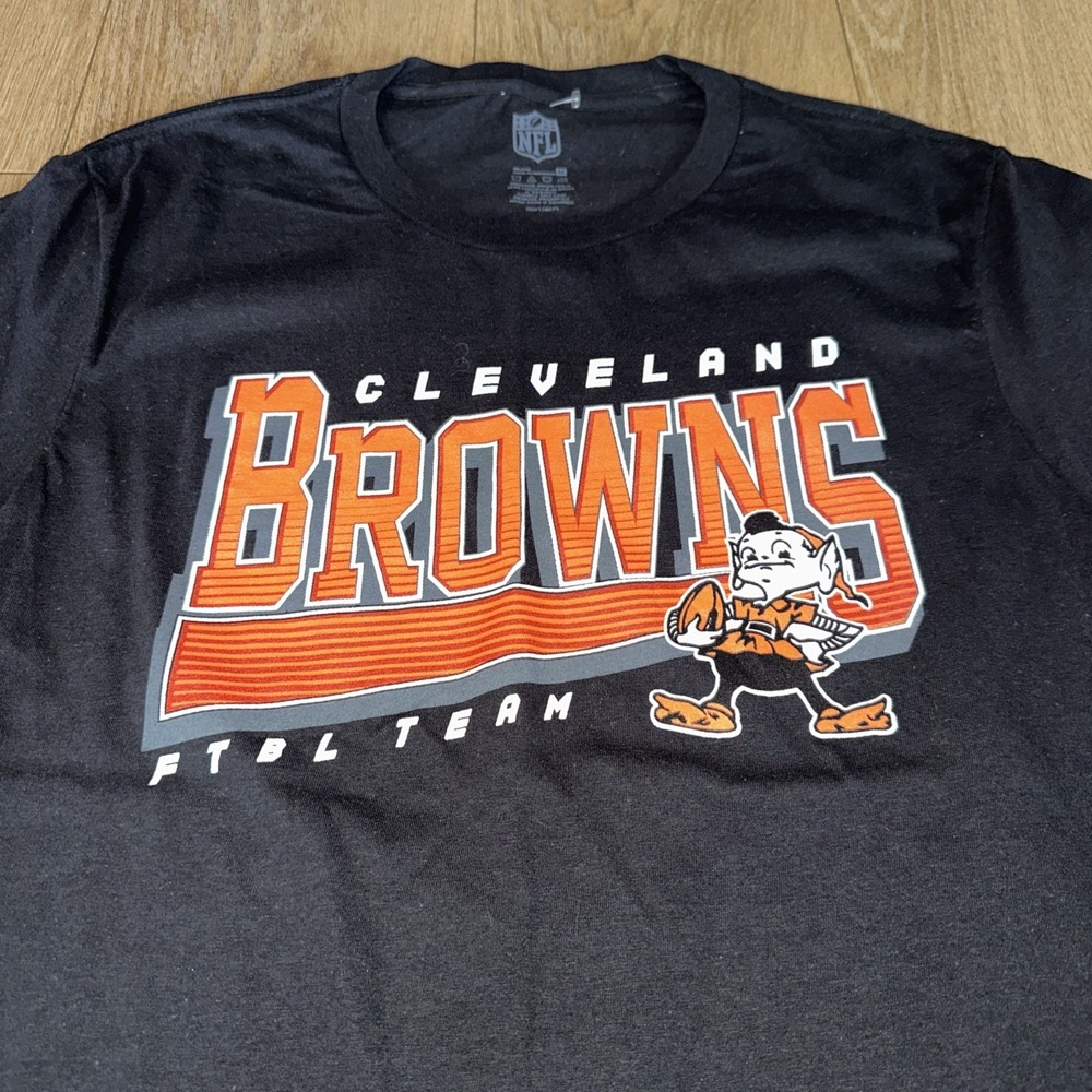 NFL Cleveland Browns Football Men's Graphic Crew Neck Tee Medium NEW